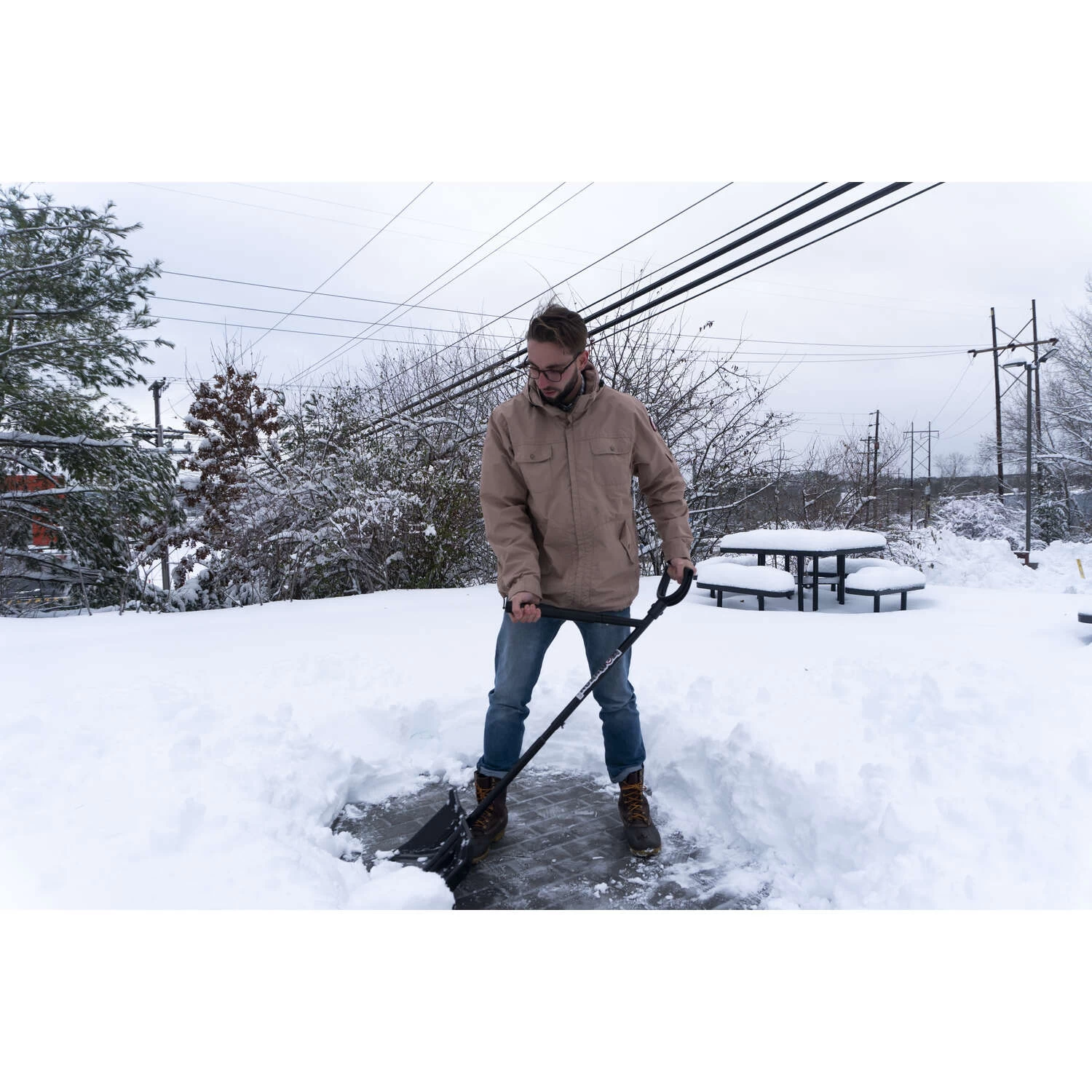 NoBendz 18 In. W X 55 In. L Poly Ergonomic Snow Shovel 7 NoBendz 18 In. W X 55 In. L Poly Ergonomic Snow Shovel - Image 7