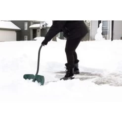 Suncast 18 In. W X 52 In. L Poly Snow Shovel -Gardens and Horticulture 1fdd5e6f e8d7 472e 82c3 0361e089217f