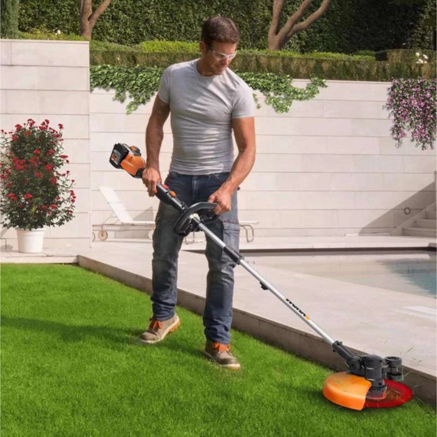 Worx WG162 12 In. 20 V Battery Edger/Trimmer Kit (Battery & Charger) 3 Worx WG162 12 In. 20 V Battery Edger/Trimmer Kit (Battery & Charger) - Image 3