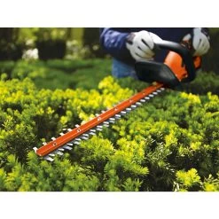 Black & Decker Black+Decker 22 In. 20 V Battery Hedge Trimmer Kit (Battery & Charger) -Gardens and Horticulture 344611a0 0eeb 4734 9bac 1903c1a44b21