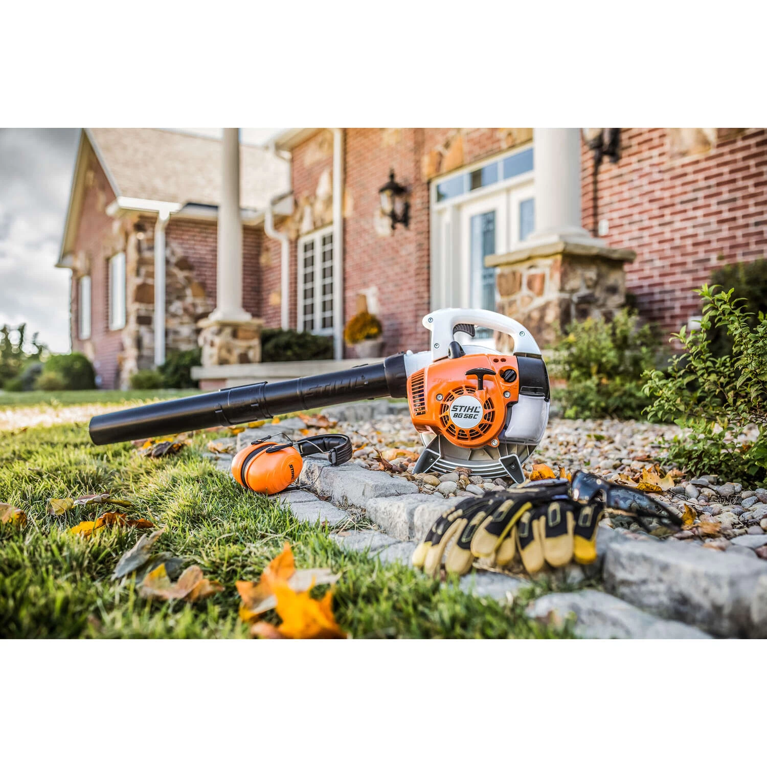 STIHL BG 56 C-E 134 Mph 412 CFM Gas Handheld Leaf Blower 7 STIHL BG 56 C-E 134 Mph 412 CFM Gas Handheld Leaf Blower - Image 7
