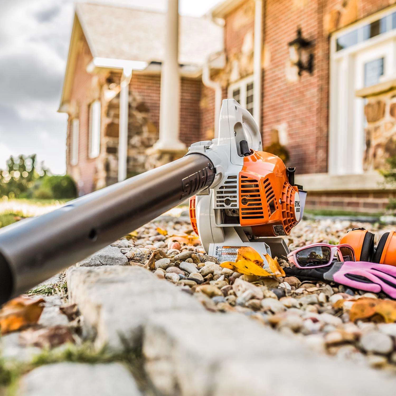 STIHL BG 50 134 Mph 412 CFM Gas Handheld Leaf Blower 7 STIHL BG 50 134 Mph 412 CFM Gas Handheld Leaf Blower - Image 7