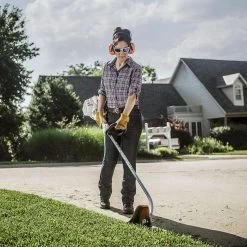 STIHL FC 56 C-E 8 In. Gas Edger 9 STIHL FC 56 C-E 8 In. Gas Edger -Gardens and Horticulture 46249f51 e3ab 4163 ac51 f08f83c0a5ab