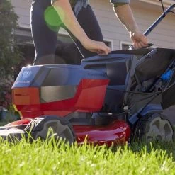 Toro Recycler 21 In. 60 V Battery Self-Propelled Lawn Mower Kit (Battery & Charger) -Gardens and Horticulture 68fa6e9e 38b4 426d 8a47 bfda3c37e48d