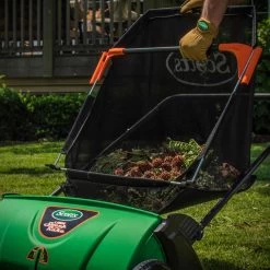 Scotts Lawn Sweeper -Gardens and Horticulture 6d6c9e19 6504 4c6f 9a90 4721a63b7e59