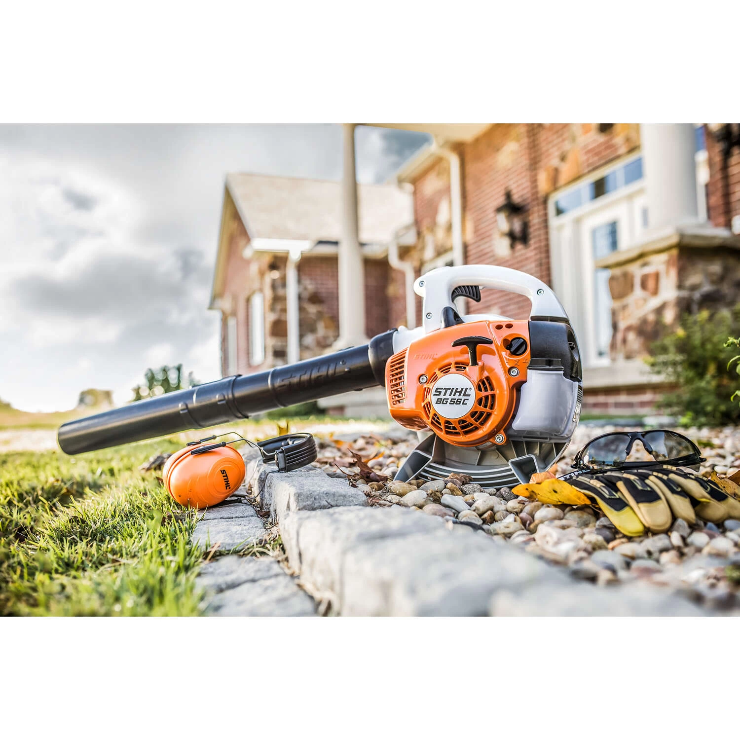 STIHL BG 56 C-E 134 Mph 412 CFM Gas Handheld Leaf Blower 2 STIHL BG 56 C-E 134 Mph 412 CFM Gas Handheld Leaf Blower - Image 2