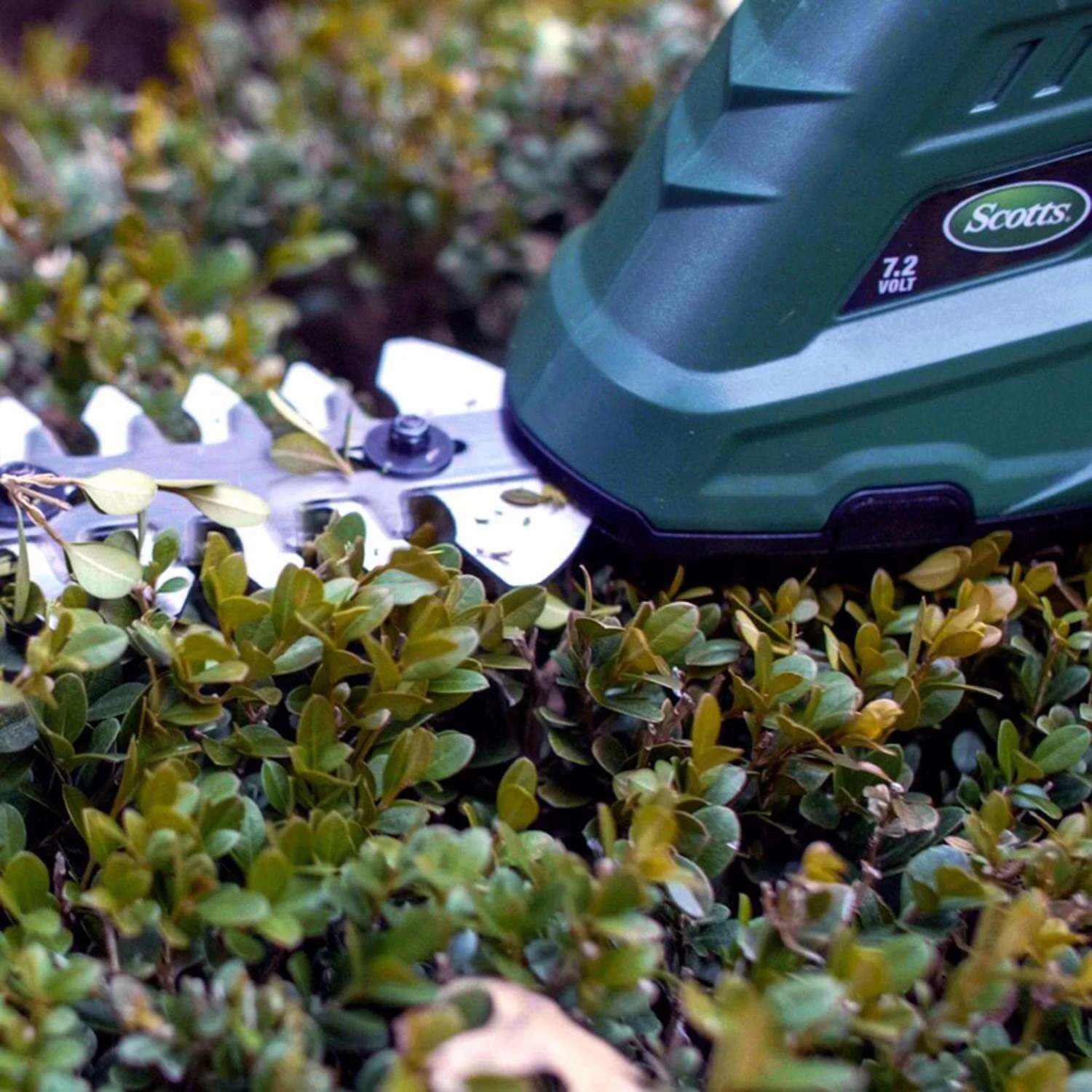 Scotts 6.5 In. 7.2 V Battery Hedge Trimmer With Shrub Shear 2 Scotts 6.5 In. 7.2 V Battery Hedge Trimmer With Shrub Shear - Image 2