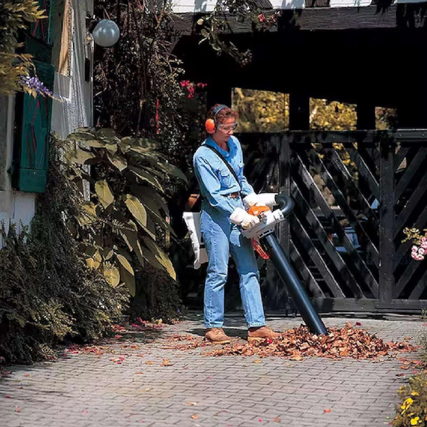 STIHL Vacuum Attachment Kit 1 STIHL Vacuum Attachment Kit