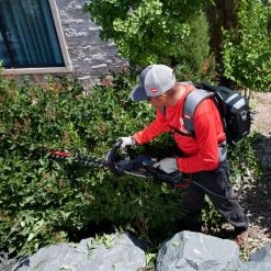 Toro 26 In. 60 V Electric Hedge Trimmer Tool Only -Gardens and Horticulture d6ce2d05 e9c9 44c8 8ef3 a08163c329ba