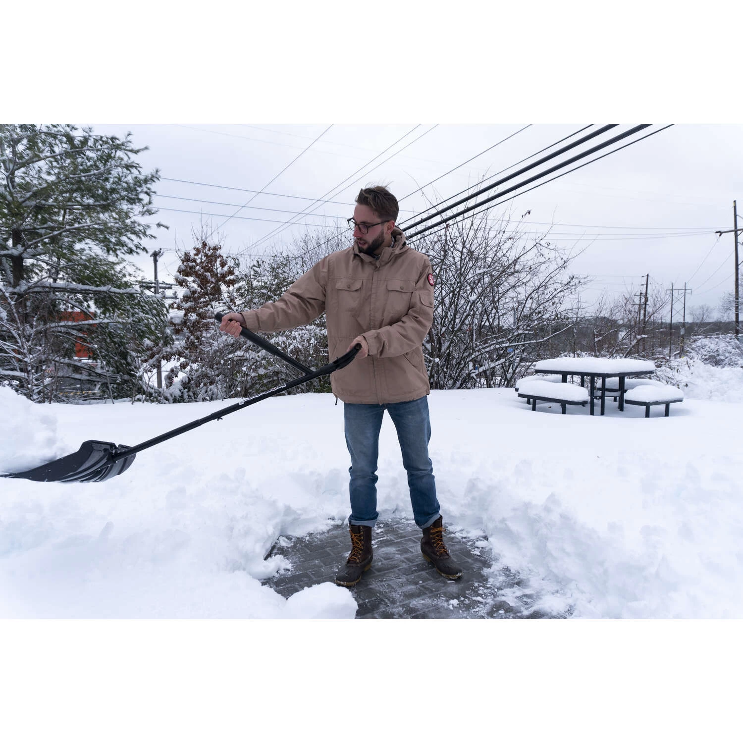 NoBendz 18 In. W X 55 In. L Poly Ergonomic Snow Shovel 8 NoBendz 18 In. W X 55 In. L Poly Ergonomic Snow Shovel - Image 8