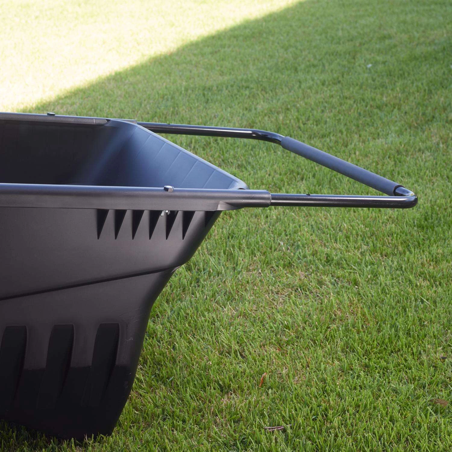 Smart Garden Plastic Yard Cart 7.5 Ft³ 8 Smart Garden Plastic Yard Cart 7.5 Ft³ - Image 8