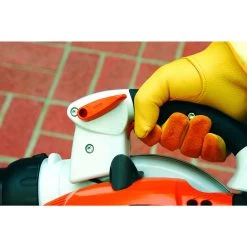 STIHL BG 86 C-E 141 Mph 444 CFM Gas Handheld Leaf Blower -Gardens and Horticulture f31882b4 f0d2 4418 8076 c9a99215a06a